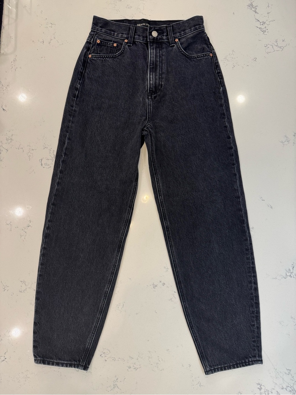 Aritzia Denim Forum Gia High Rise Carrot Jeans in Black